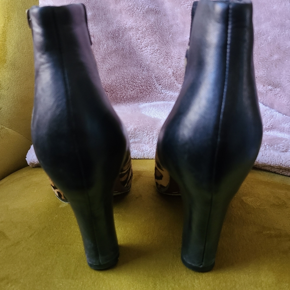 Sam Edelman Leopard booties - Picture 4 of 6